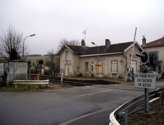 Железнодорожный вокзал в Пьеррвиле.