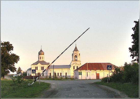церковь Михаила Архангела с приделом во имя Святого Алексия, митрополита Московского