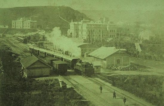 Ж.д. вокзал и Курзал при въезде в Кисловодск (начало ХХ века)