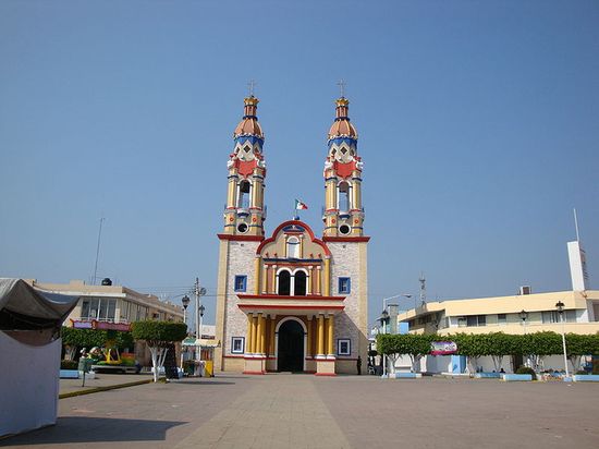 Церковь Св. Маркоса и центральная площадь города
