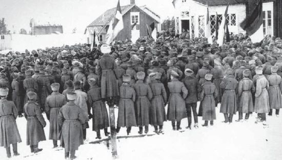 Собрание революционных солдат на Аландских островах, март 1917.