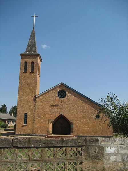 Католическая церковь в Манса.