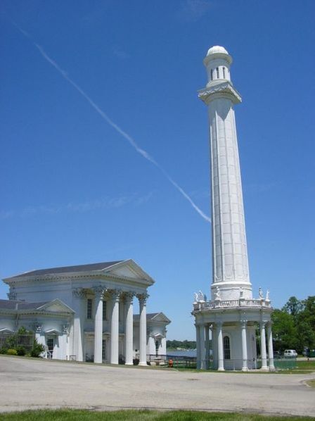 Построенная в 1860 году луисвиллская водонапорная башня была первой современной водонапорной башней уровненного давления в мире.