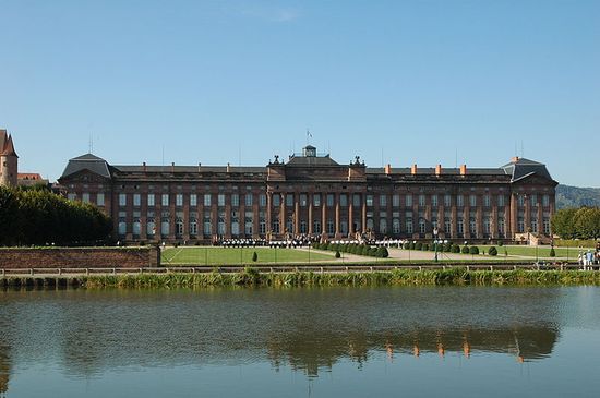 Дворец Рогана (1780-90) — резиденция кардинала Рогана, замешанного в деле об ожерелье королевы.
