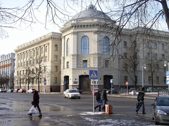 Здание Исполкома СНГ в Минске