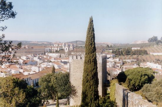 Вид на город со стороны замка.