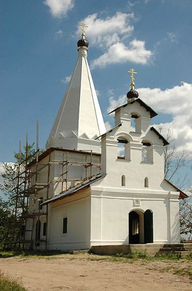 Никольская церковь в Петровском