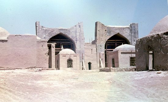 Усыпальница братьев Эсхабов — основателей ислама на территории древнего Мерва