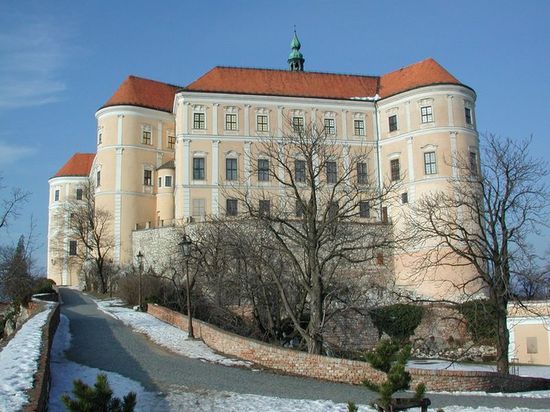 Замок Дитрихштайн