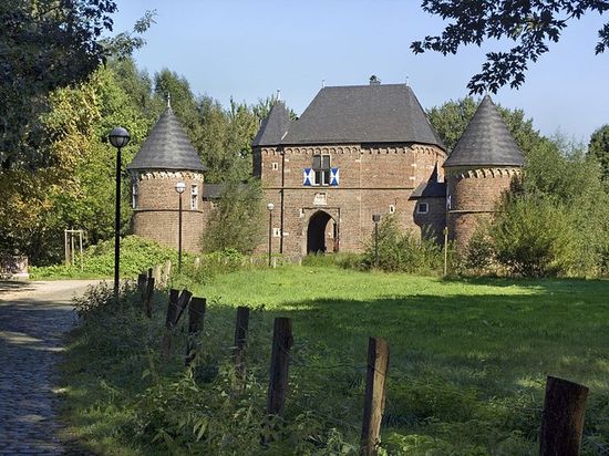 Замок Бург Фондерн