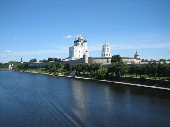 Псковский кром (фото 2005)