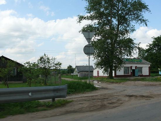Магазин в деревне Спасская Полисть