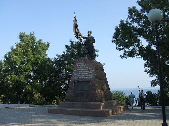 Памятник таманскому казачеству