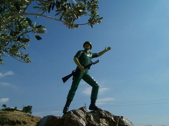 Памятник иорданским солдатам в Караме