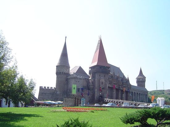 Замок Хуньяди