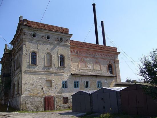 Бывшая синагога, сейчас электростанция