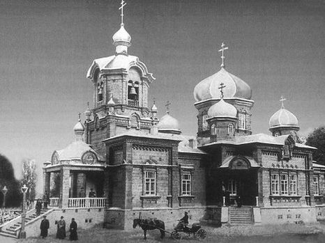 Свято-Казанский храм поставлен в память основания алма-атинских поселений (фото 1898 г.)