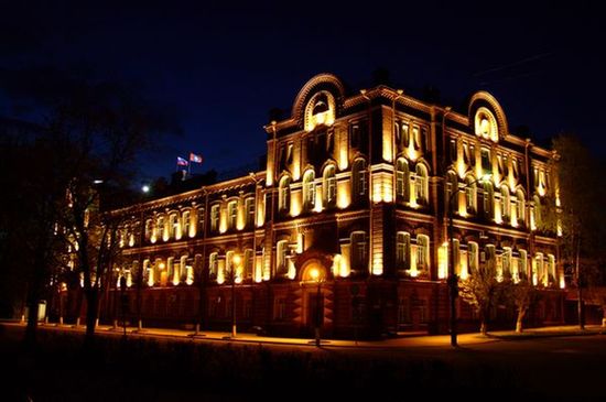 Здание областной администрации (ранее Костромского епархиального женского училища)