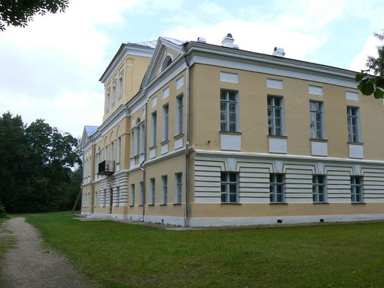 Музей А. С. Пушкина, здание бывшего имения Вульфов
