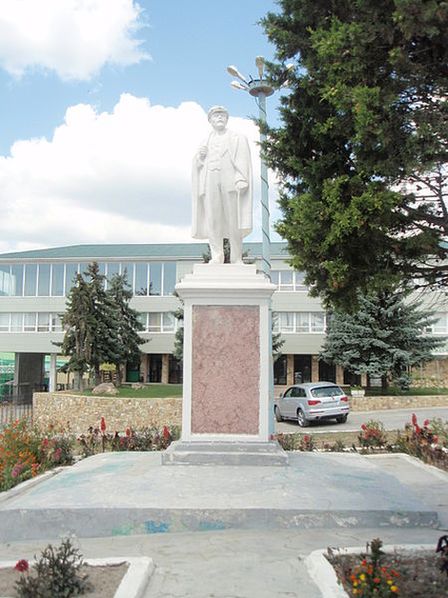 Памятник В. И. Ленину в с. Мысхако