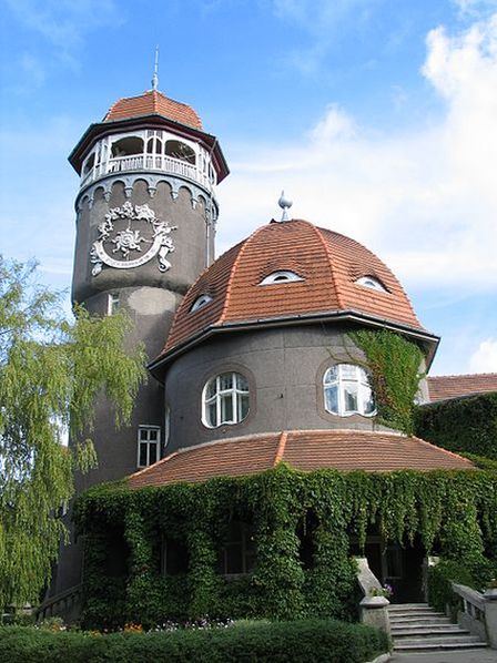 Башня водолечебницы — главный символ города