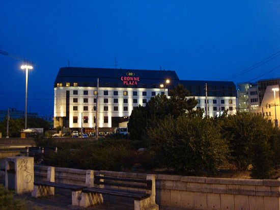 Братислава, отель Crowne Plaza