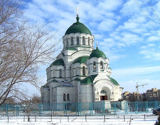 Собор Равноапостольного князя Владимира — одна из городских доминант
