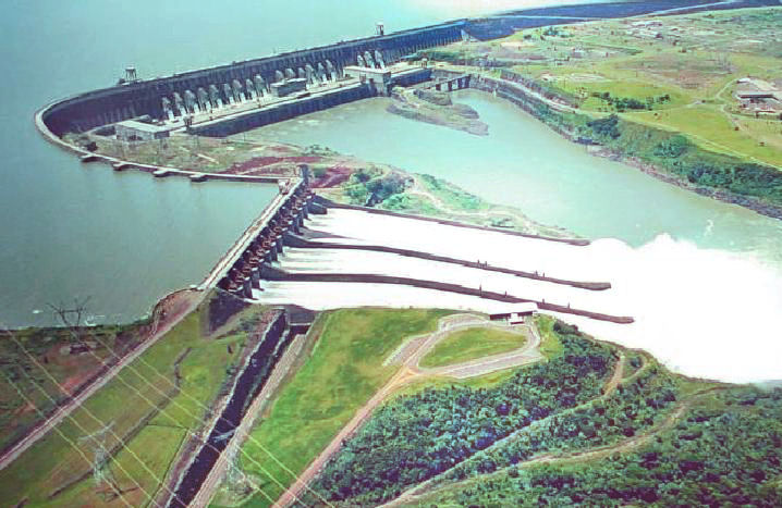 Итайпу — одна из крупнейших ГЭС в мире