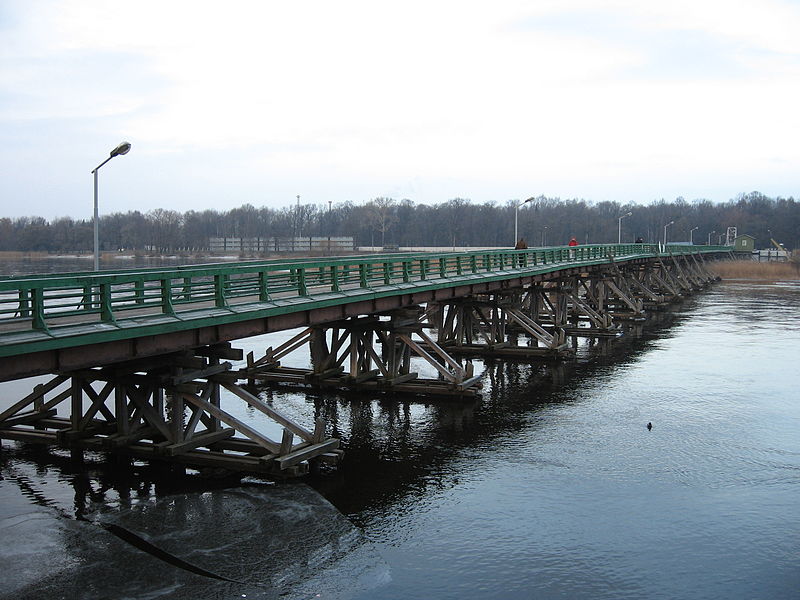 Большой Петровский мост через Малую Невку