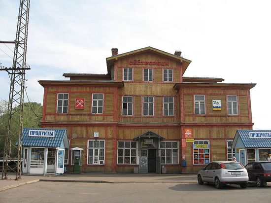 Железнодорожный вокзал Сестрорецка